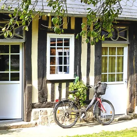 Ferienhaus In La Roquefort Crasville-la-Rocquefort